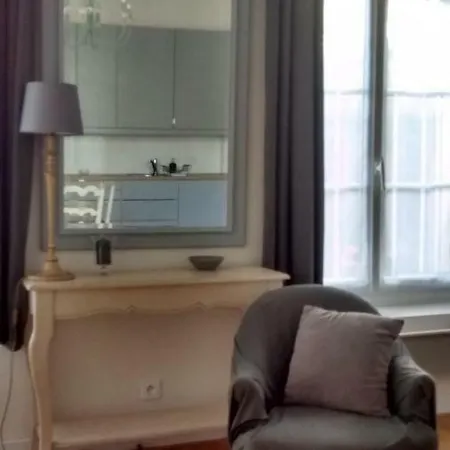 Le Petit Mansart Apartment Versailles Exterior photo