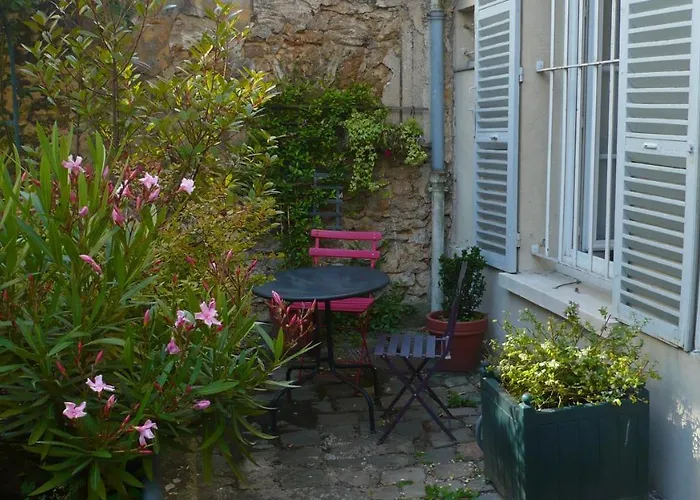 Le Petit Mansart